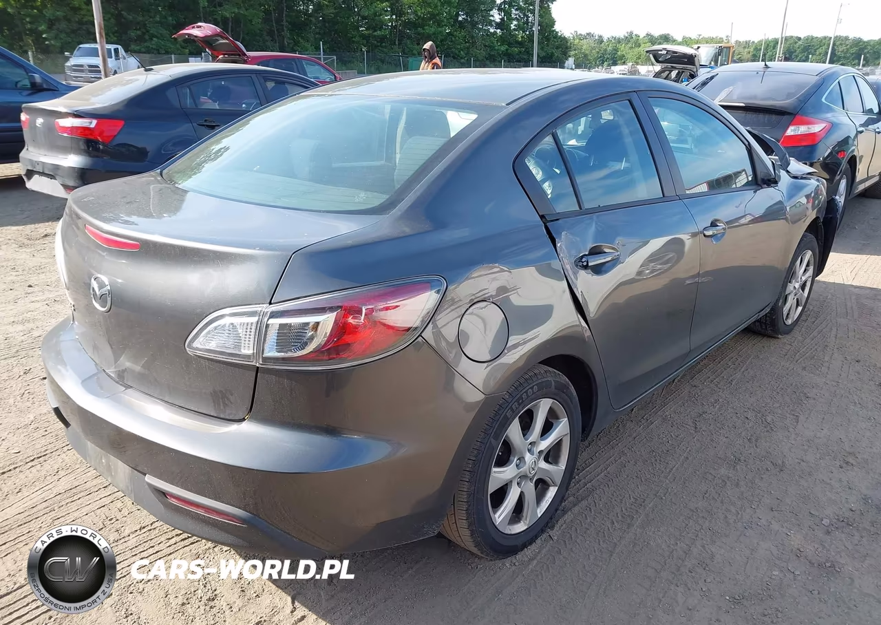 2011 Mazda Mazda3 I Touring VIN:JM1BL1VG5B1411435 - 4