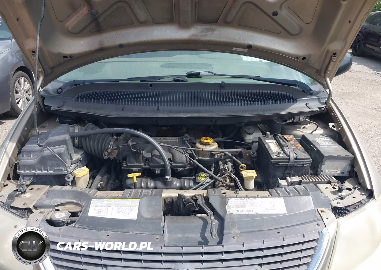 2003 Chrysler Town & Country Lx VIN:2C4GP44373R143690 - 10