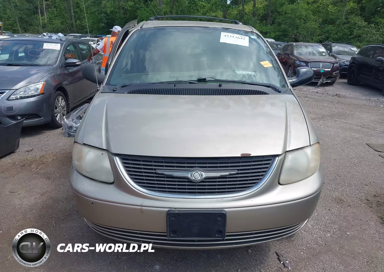 2003 Chrysler Town & Country Lx VIN:2C4GP44373R143690 - 11