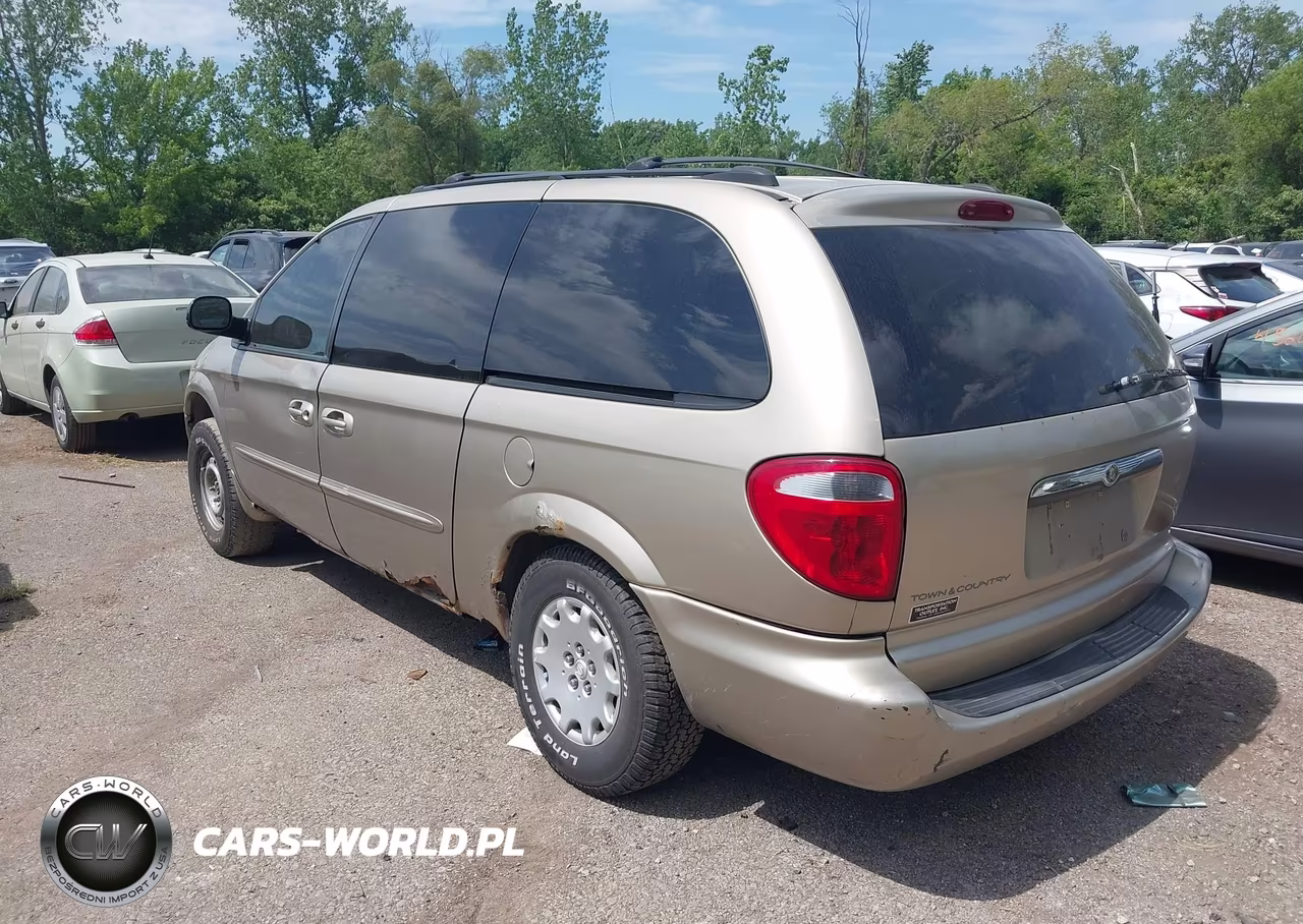 2003 Chrysler Town & Country Lx VIN:2C4GP44373R143690 - 3