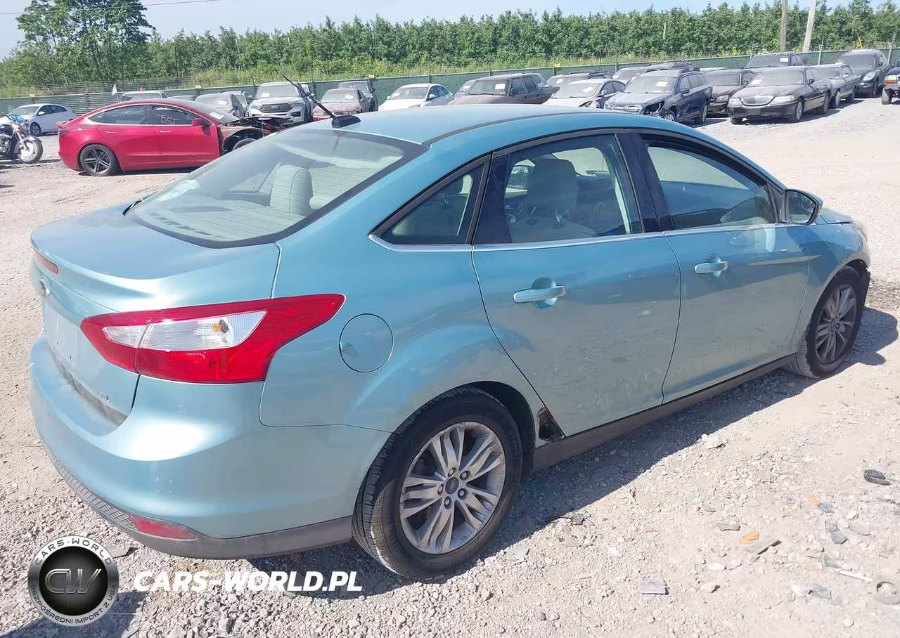 2012 Ford Focus Sel VIN:1FAHP3H23CL233417 - 4