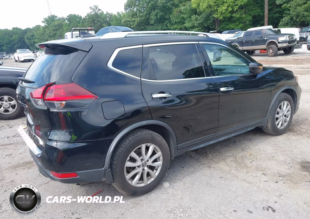 2019 Nissan Rogue S VIN:JN8AT2MT0KW266652 - 4