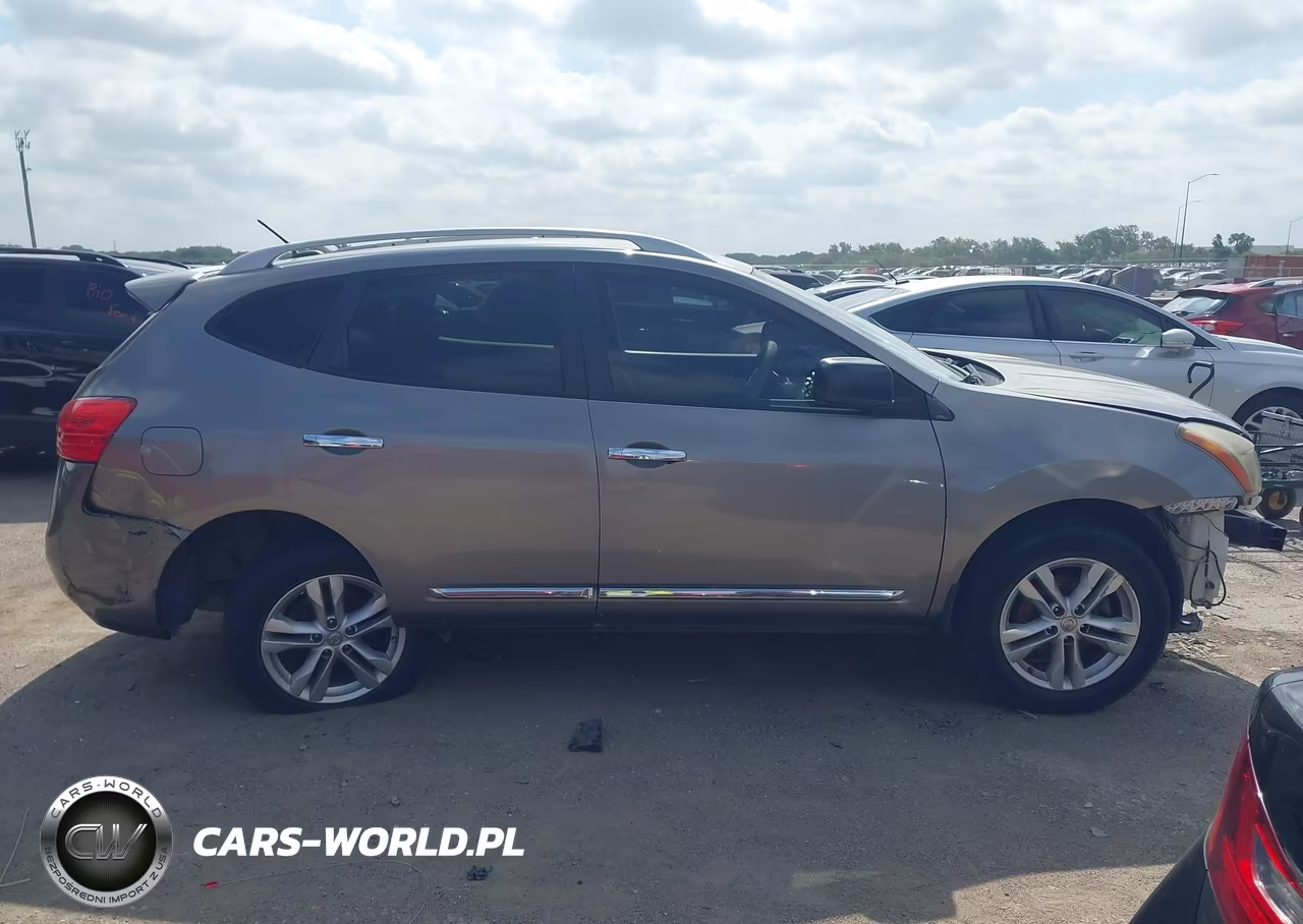 2015 Nissan Rogue Select S VIN:JN8AS5MV8FW252204 - 11