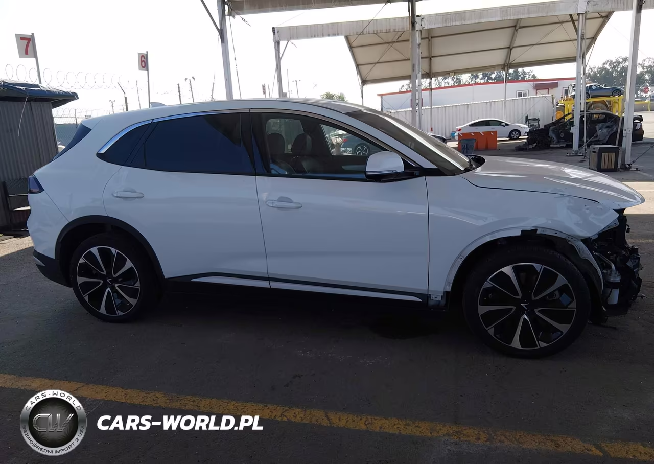 2024 Vinfast Vf 8 Plus VIN:RLLV1AFA5RH008169 - 14