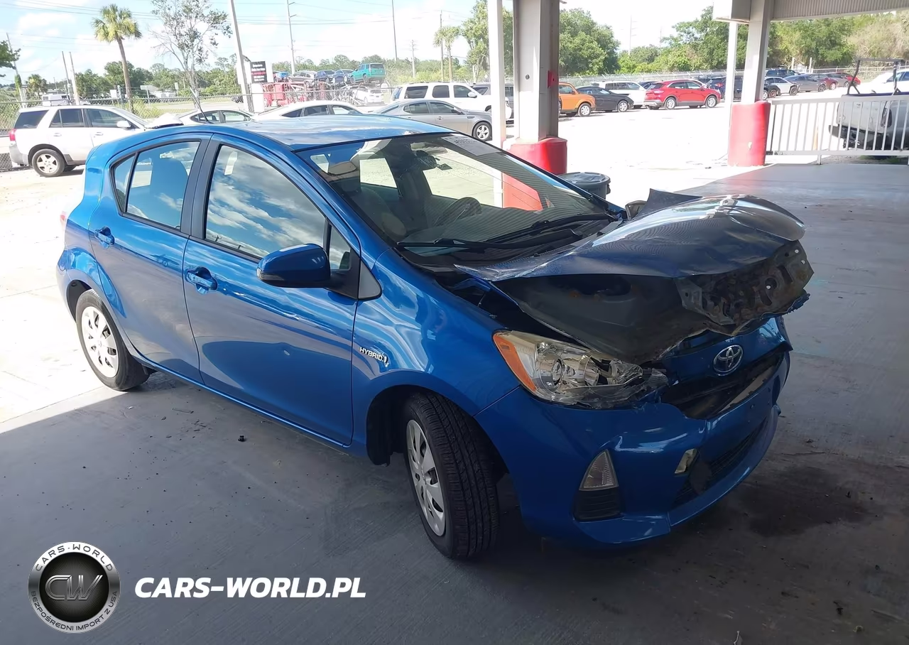 2014 Toyota Prius C One – zdjęcie 1 z 16