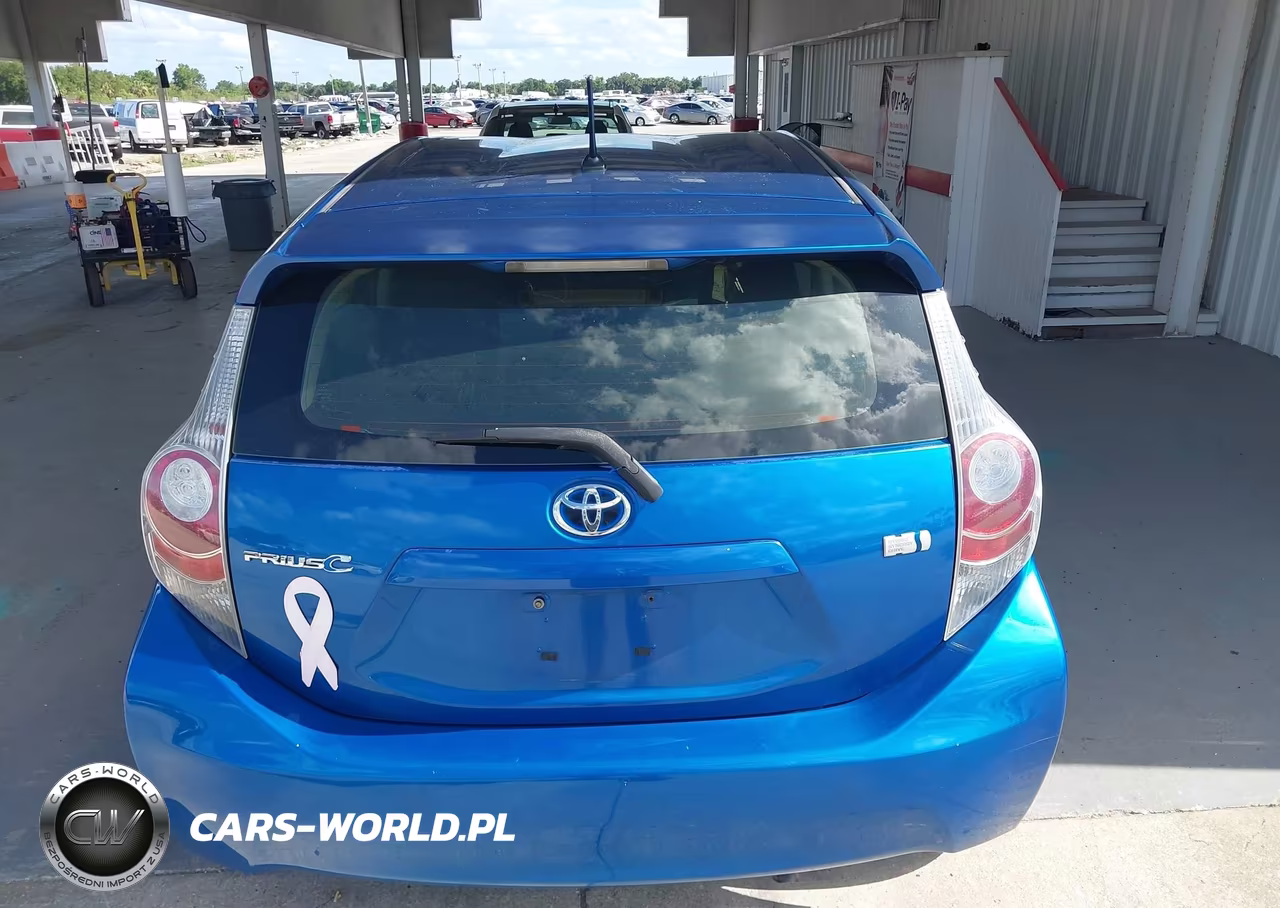 2014 Toyota Prius C One VIN:JTDKDTB34E1566704 - 16