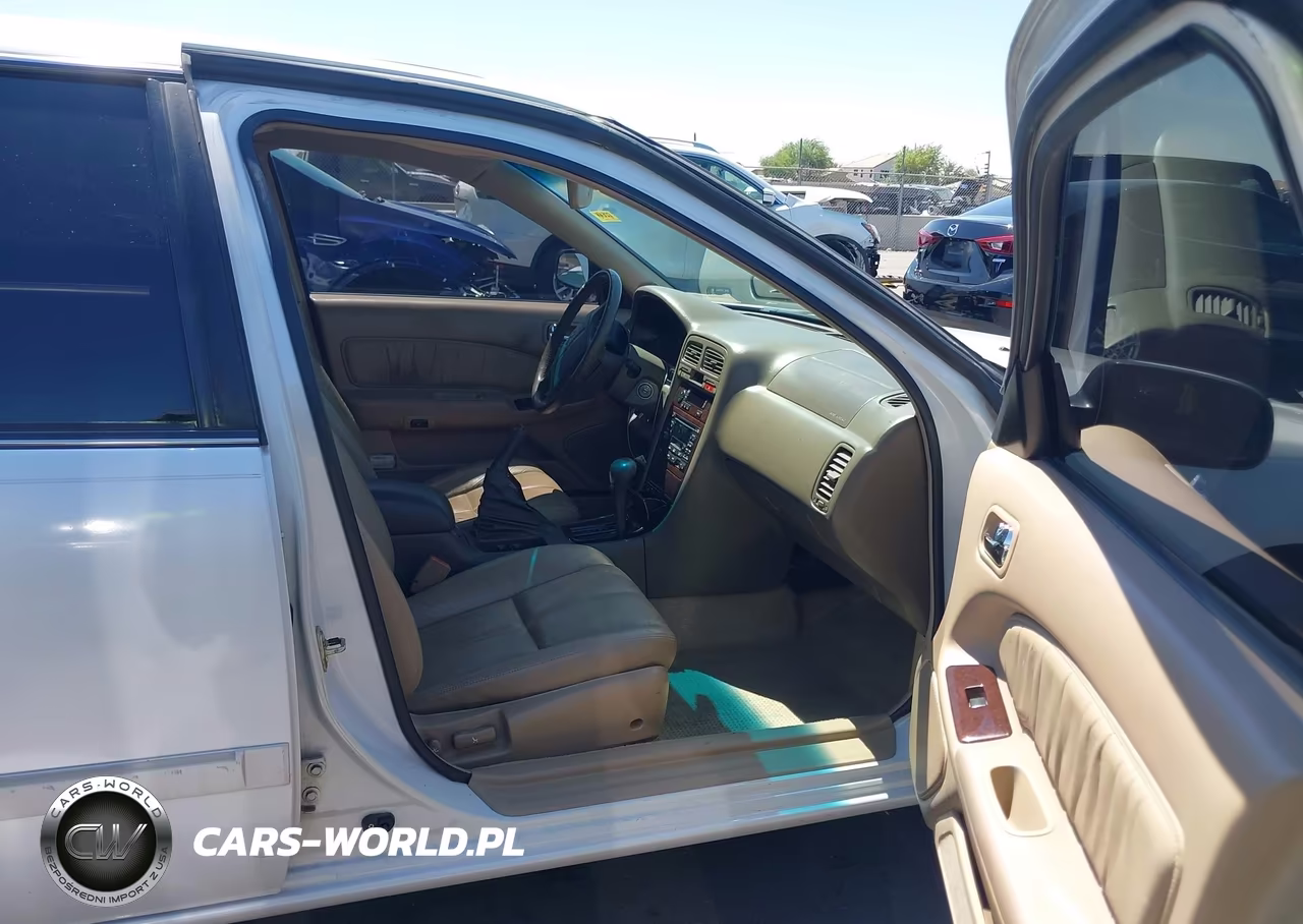 1997 Infiniti I30 Touring VIN:JNKCA21D7VT402271 - 5