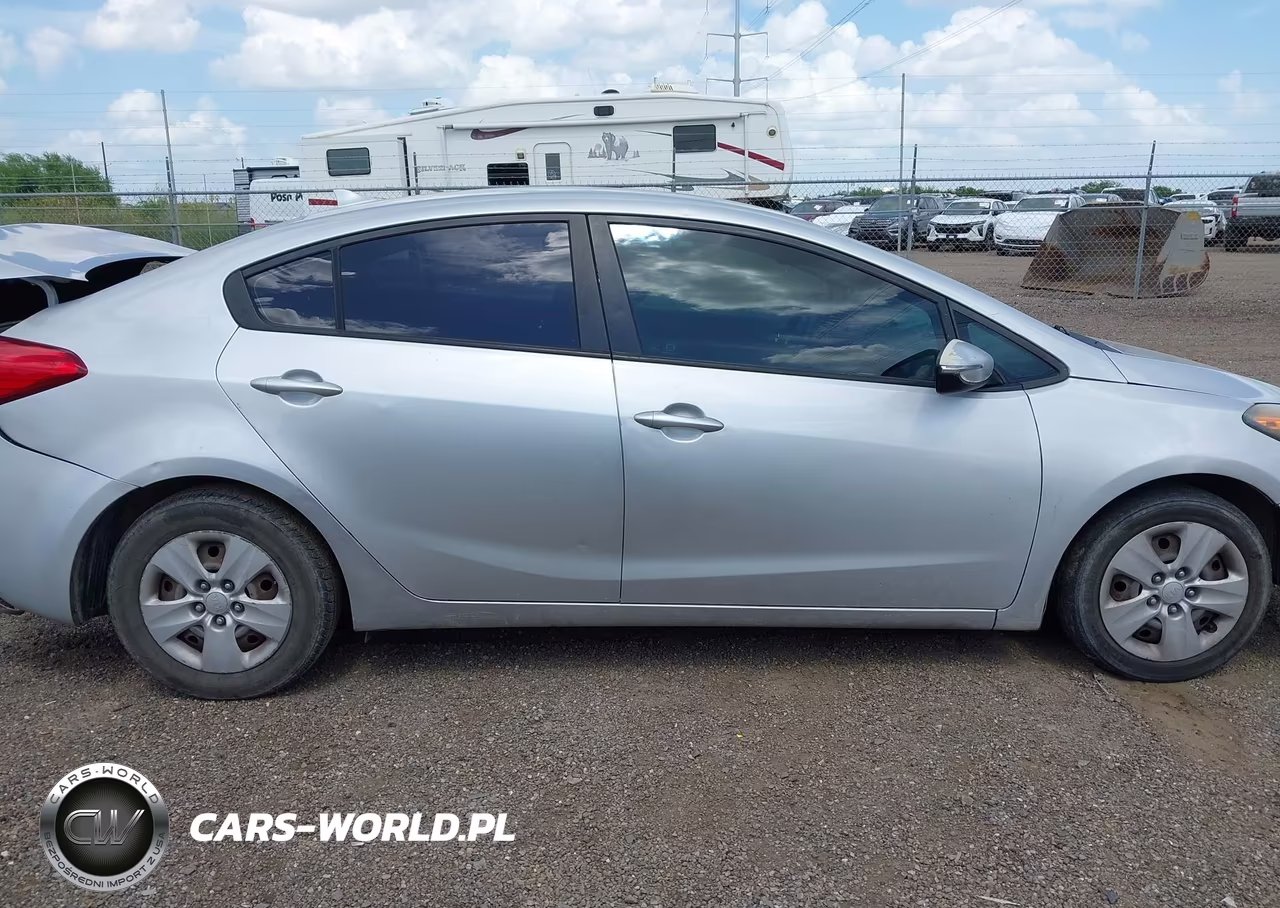 2016 Kia Forte Lx VIN:KNAFX4A67G5551407 - 13