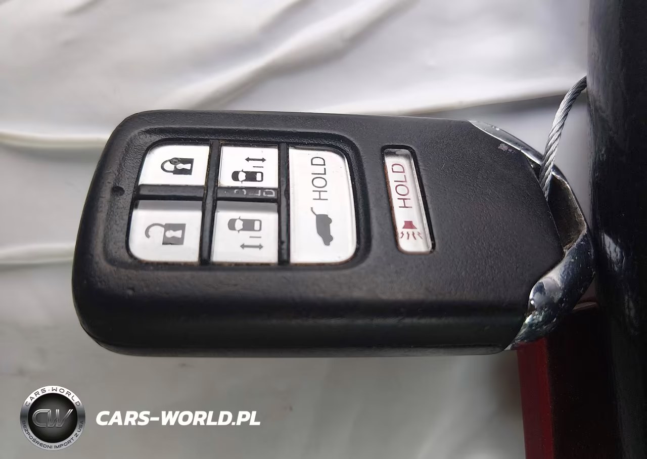 2015 Honda Odyssey Touring-Touring Elite VIN:5FNRL5H96FB045419 - 11
