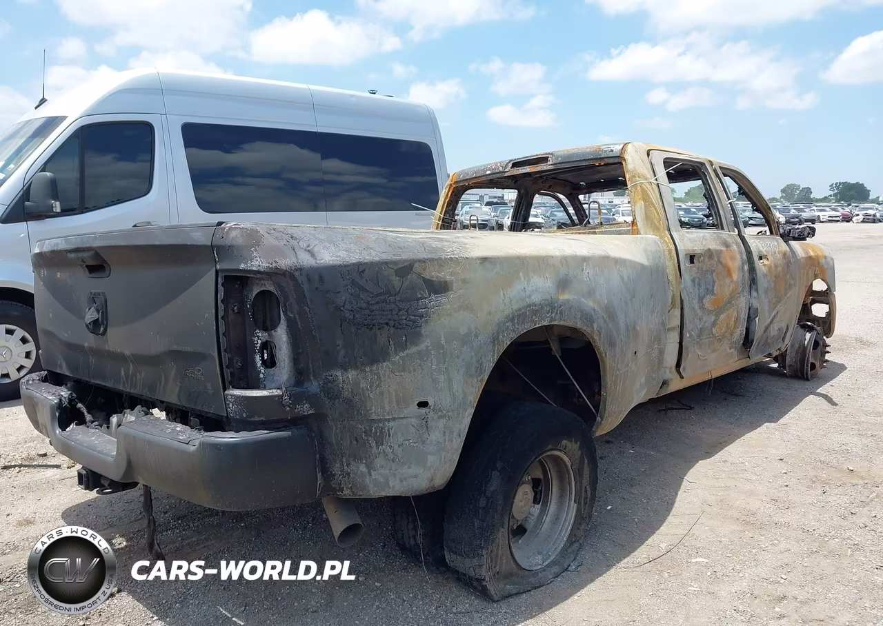 2024 Ram 3500 VIN:3C63RRGL3RG391362 - 4