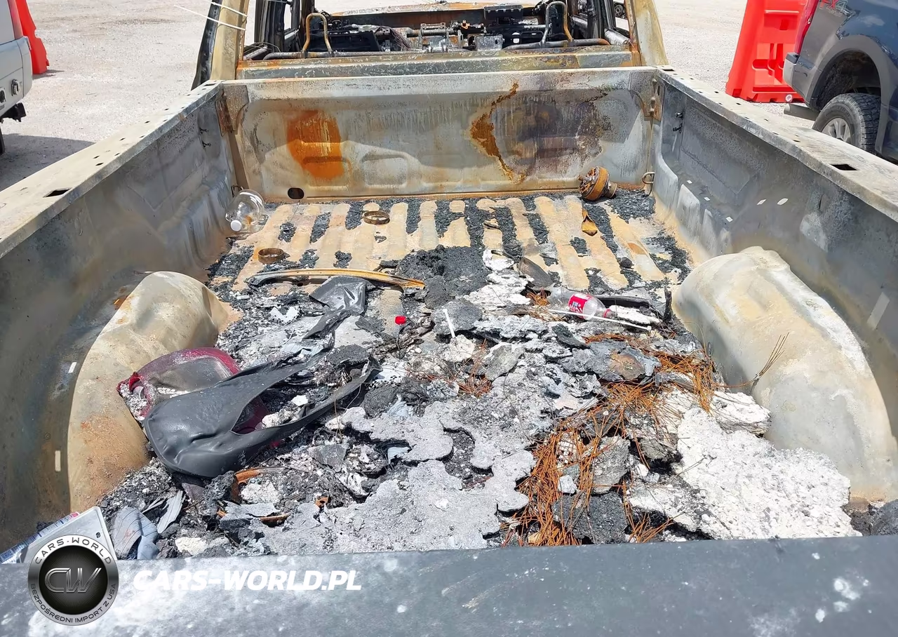 2024 Ram 3500 VIN:3C63RRGL3RG391362 - 8