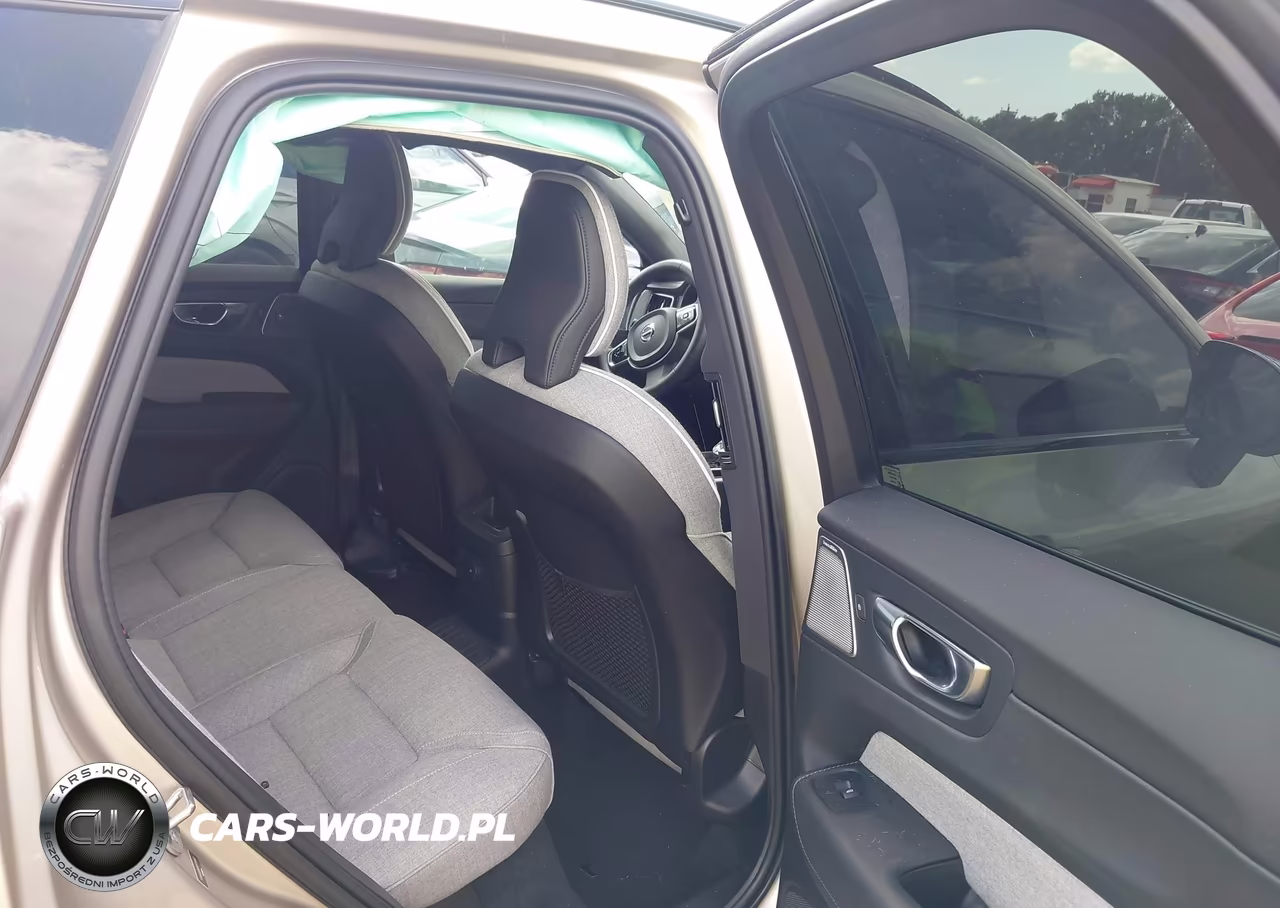 2024 Volvo Xc60 Recharge Plug-In Hybrid T8 Ultimate Dark Theme VIN:YV4H60DM2R1711900 - 8