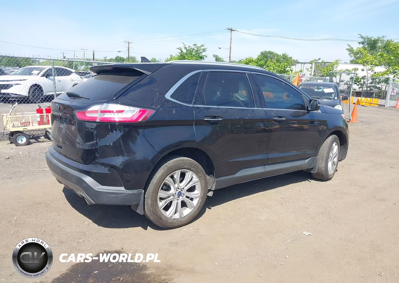 2021 Ford Edge Titanium VIN:2FMPK3K90MBA18424 - 4