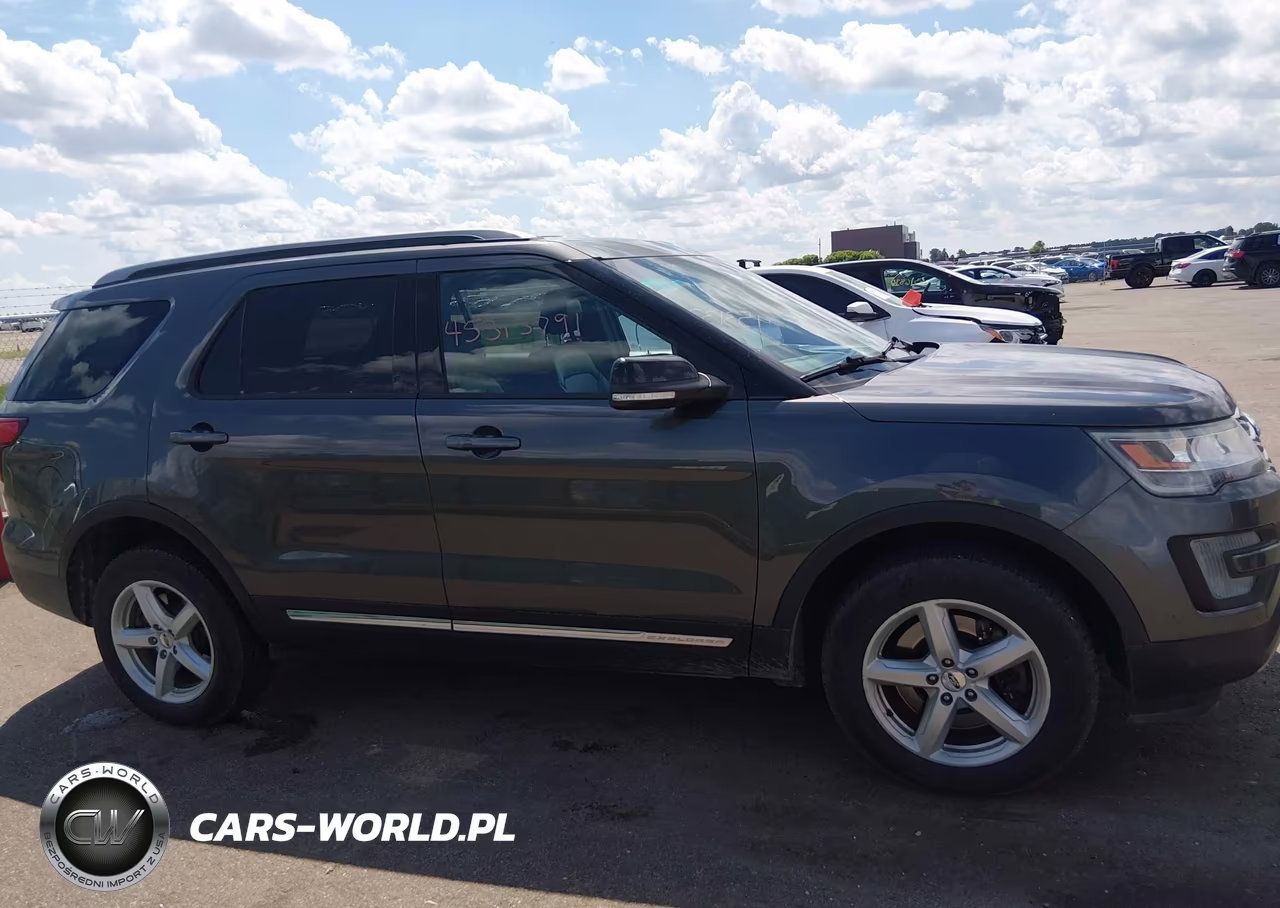 2016 Ford Explorer Xlt VIN:1FM5K8D82GGB62787 - 13