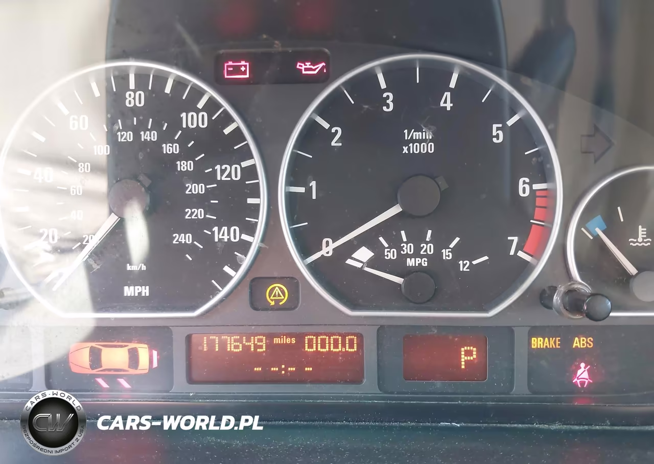 2002 BMW 330Xi VIN:WBAEW53402PG19269 - 7