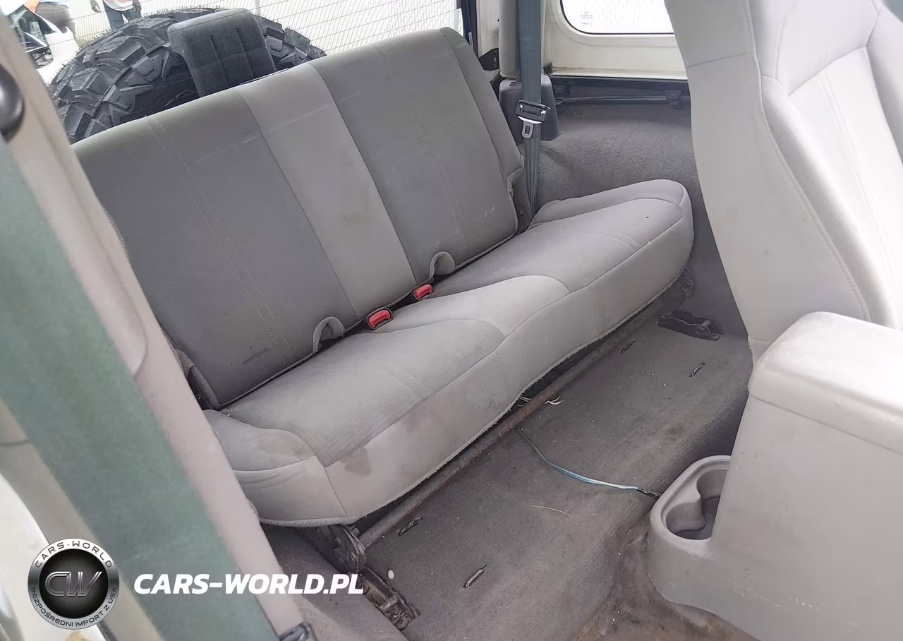 2003 Jeep Wrangler Sahara VIN:1J4FA59SX3P332963 - 8