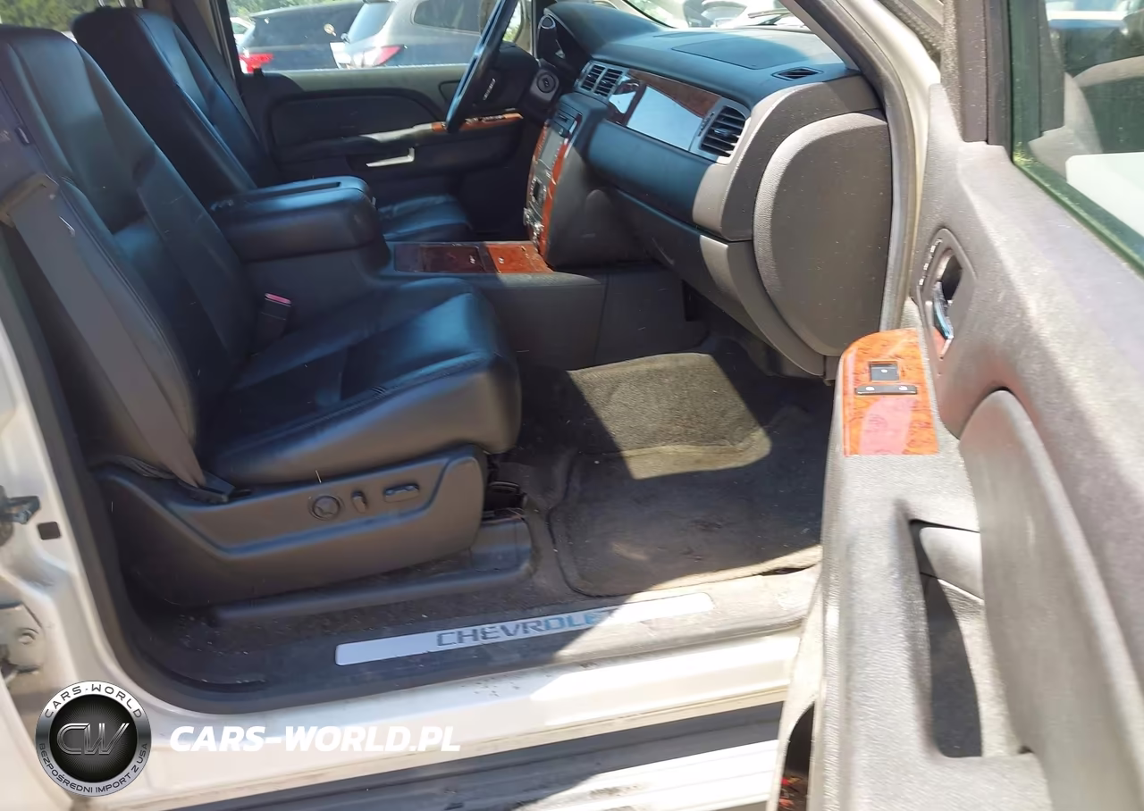 2012 Chevrolet Suburban 1500 Ltz VIN:1GNSKKE71CR322366 - 5