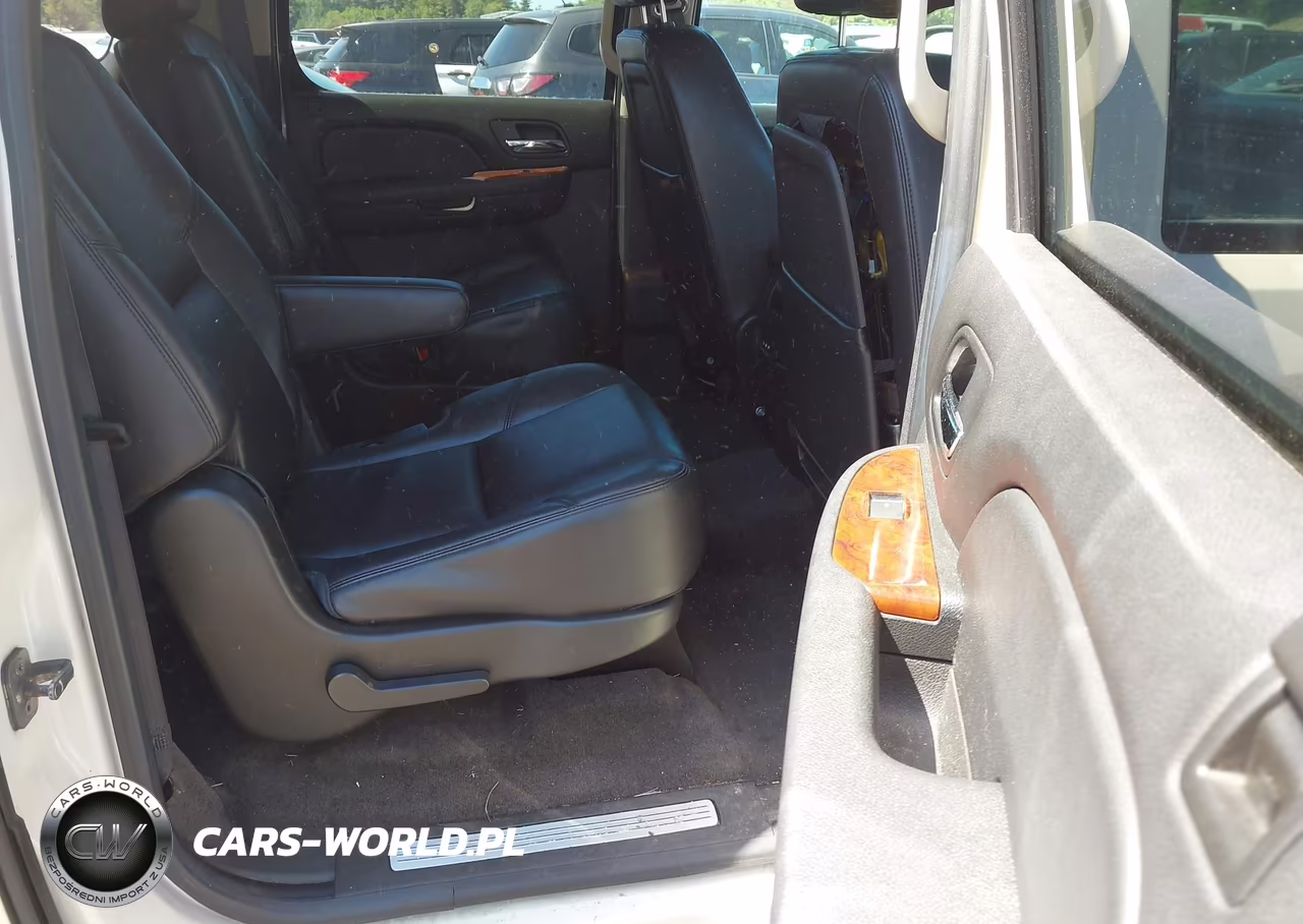 2012 Chevrolet Suburban 1500 Ltz VIN:1GNSKKE71CR322366 - 8