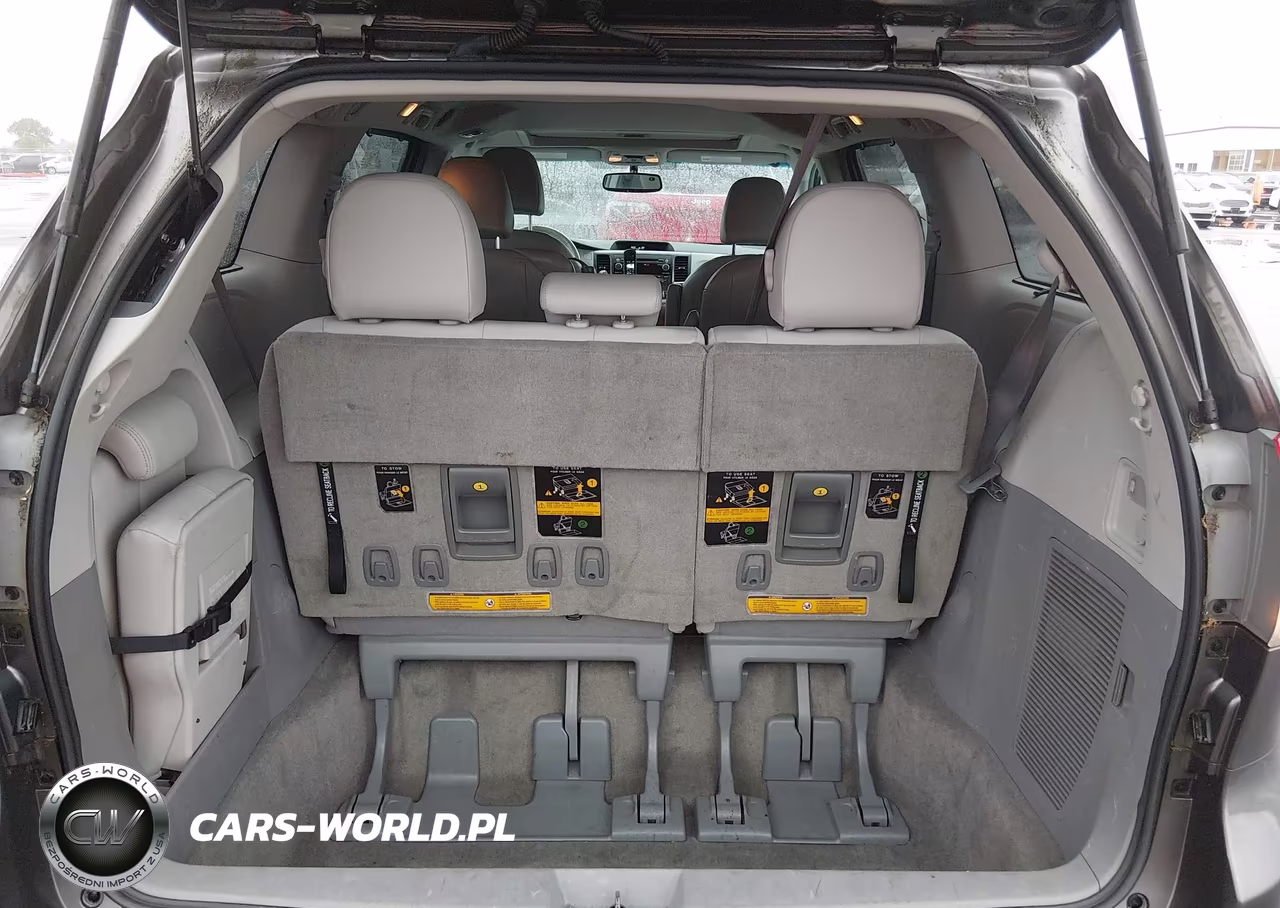 2013 Toyota Sienna Xle V6 8 Passenger VIN:5TDYK3DC2DS336528 - 17