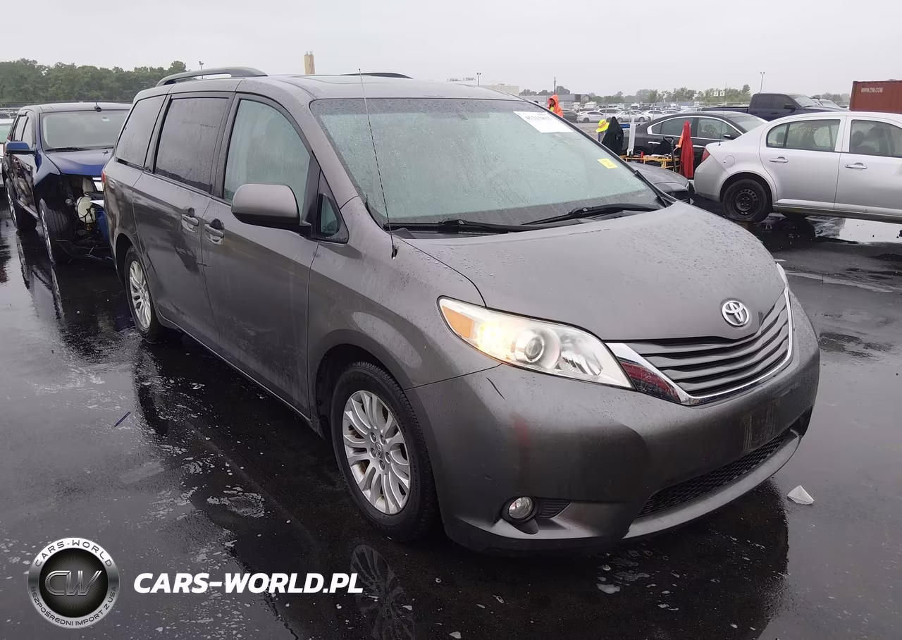 2013 Toyota Sienna Xle V6 8 Passenger VIN:5TDYK3DC2DS336528 - 19