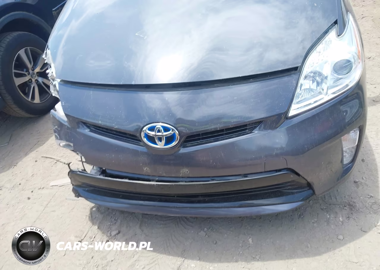 2015 Toyota Prius Two VIN:JTDKN3DU6F0439818 - 12