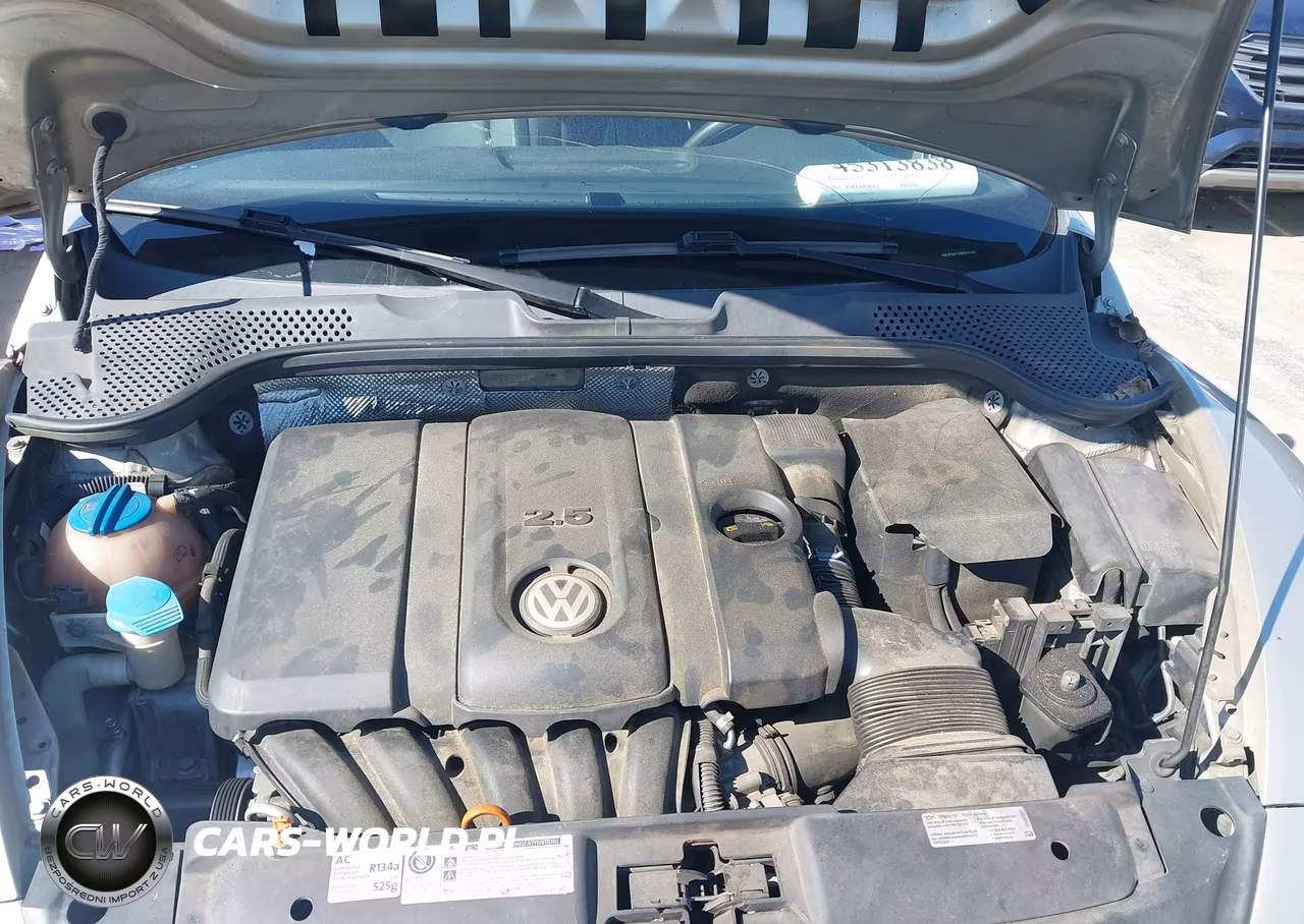 2012 Volkswagen Beetle 2.5L VIN:3VWJP7AT1CM645742 - 10