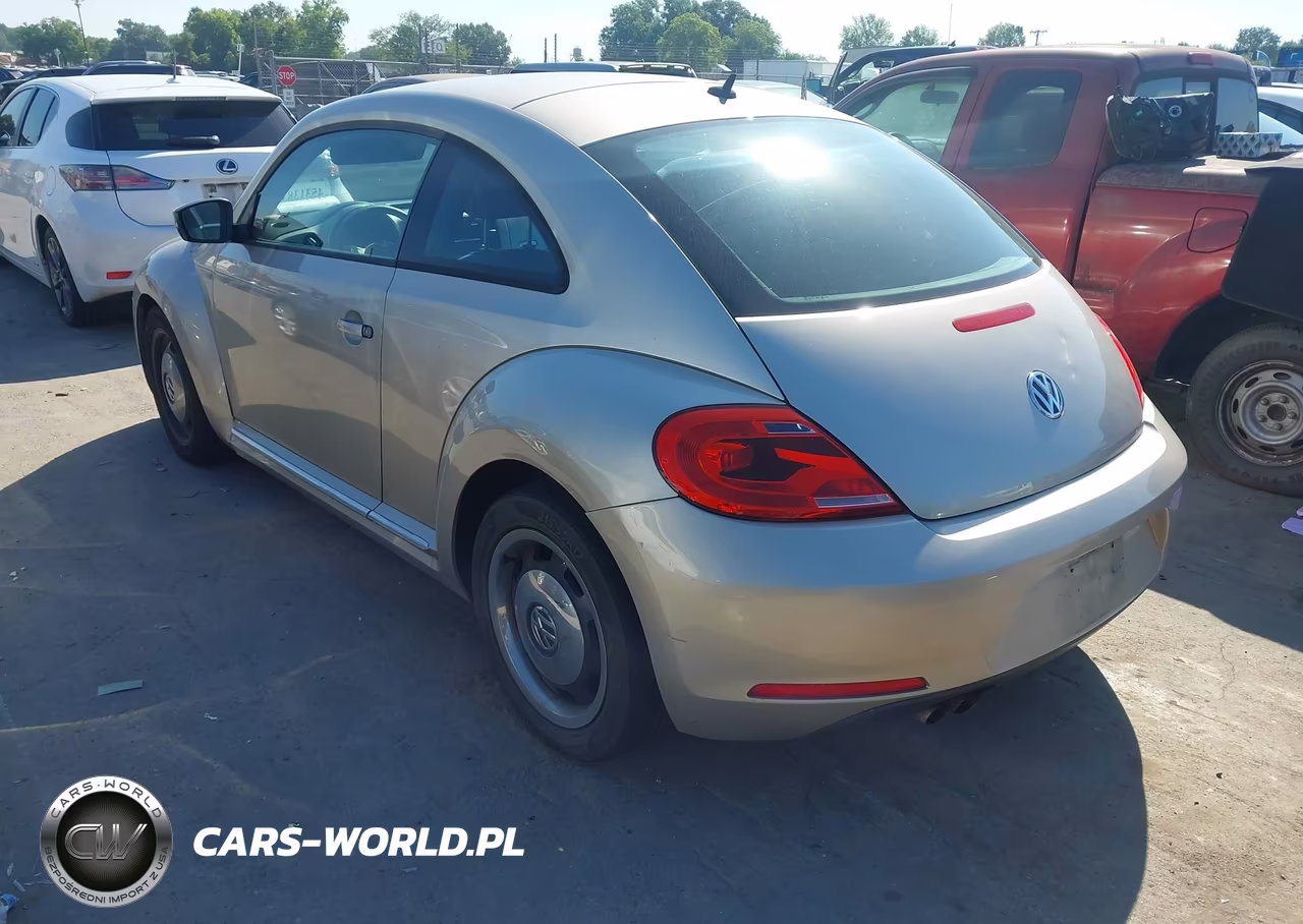 2012 Volkswagen Beetle 2.5L VIN:3VWJP7AT1CM645742 - 3