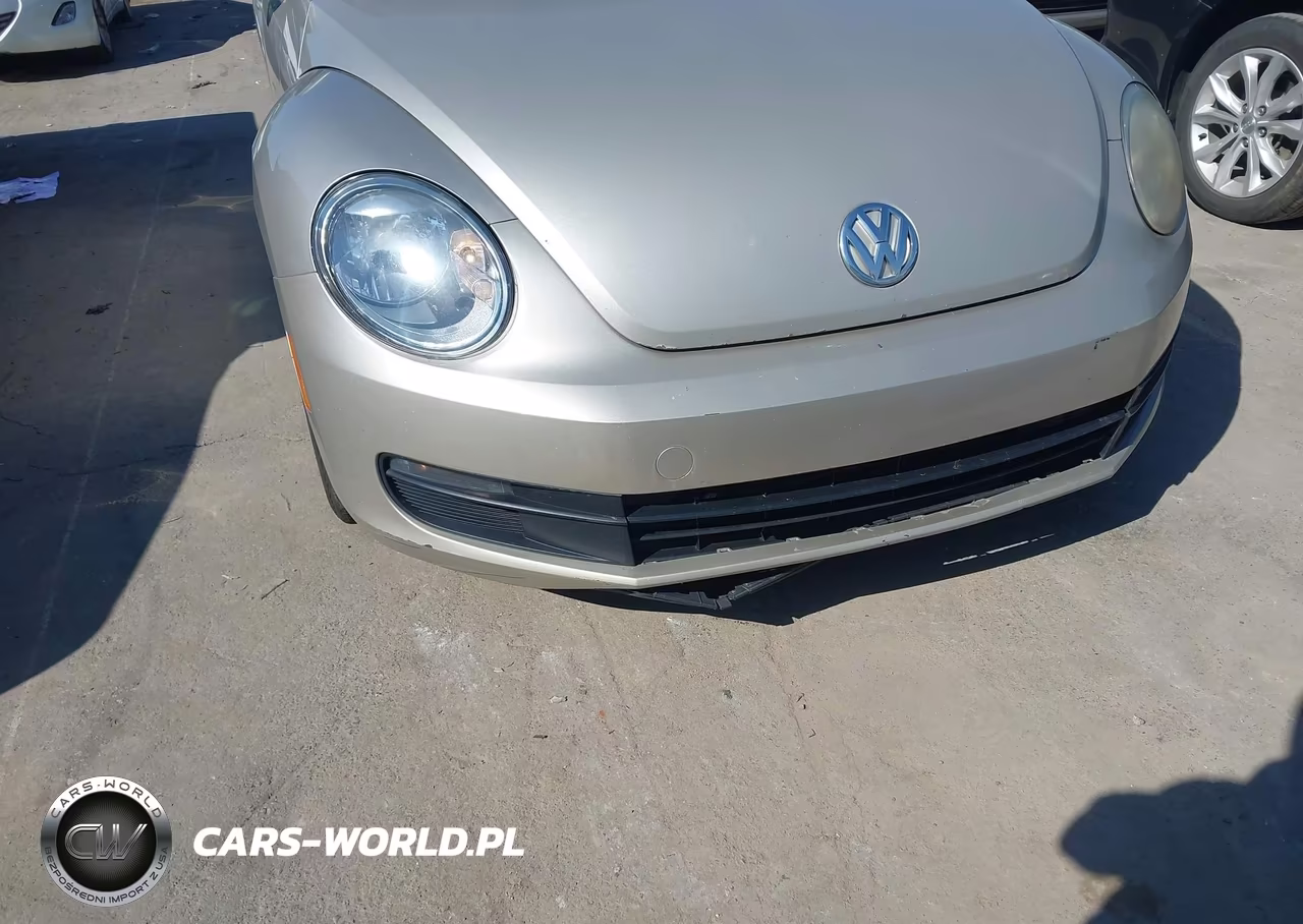 2012 Volkswagen Beetle 2.5L VIN:3VWJP7AT1CM645742 - 6