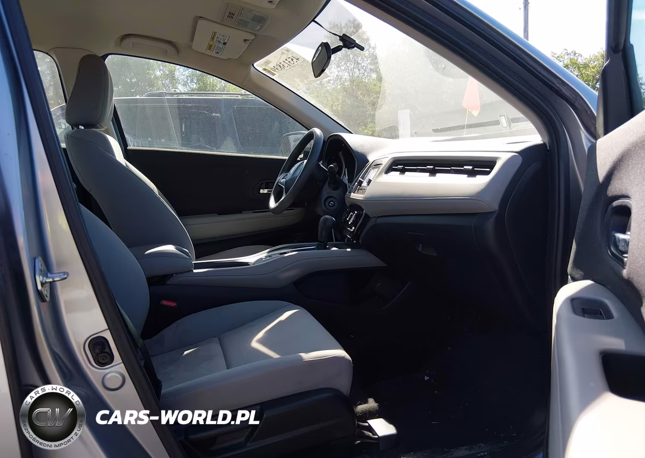 2019 Honda Hr-V Lx VIN:3CZRU6H38KG711841 - 5