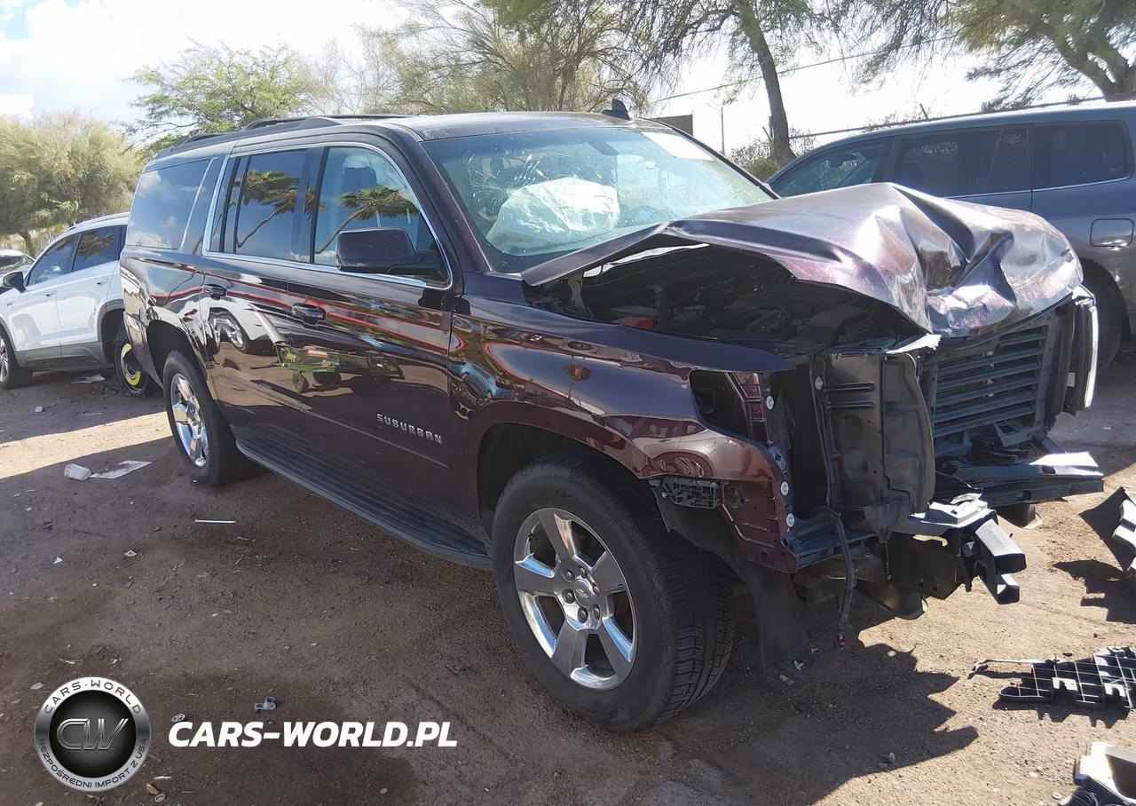 2017 Chevrolet Suburban Ls – zdjęcie 1 z 16