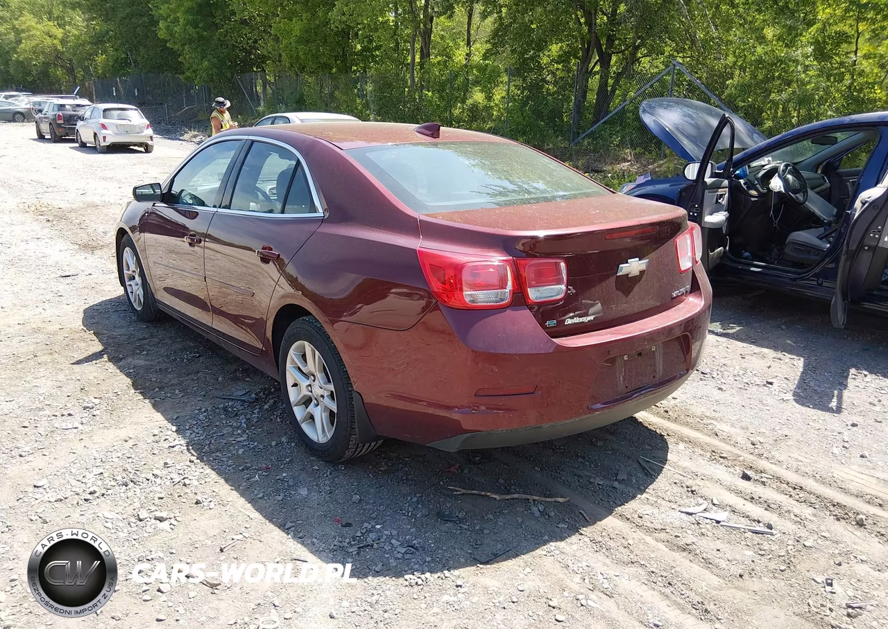 2015 Chevrolet Malibu 1Lt VIN:1G11C5SL1FF103930 - 3