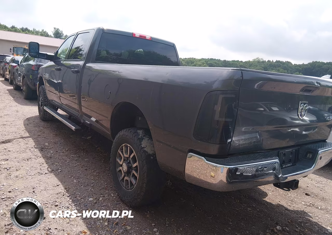 2017 Ram 2500 Tradesman 4X4 8' Box VIN:3C6UR5HL2HG702497 - 3