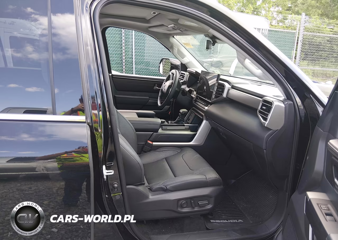 2024 Toyota Sequoia Sr5 VIN:7SVAAABA7RX032449 - 5