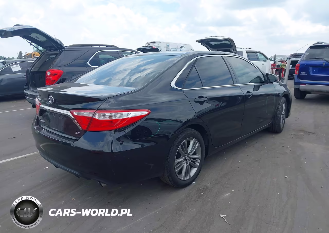2017 Toyota Camry Se VIN:4T1BF1FKXHU396282 - 4
