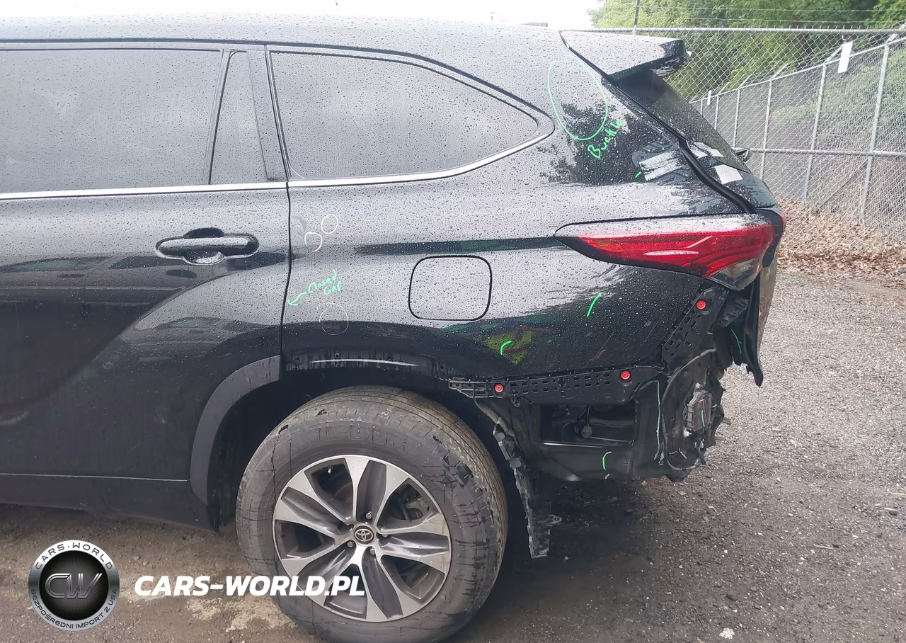 2021 Toyota Highlander Xle VIN:5TDGZRBH4MS148084 - 18