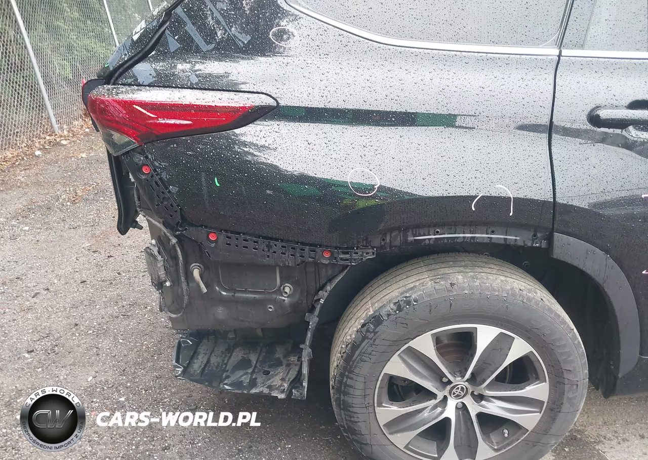 2021 Toyota Highlander Xle VIN:5TDGZRBH4MS148084 - 21