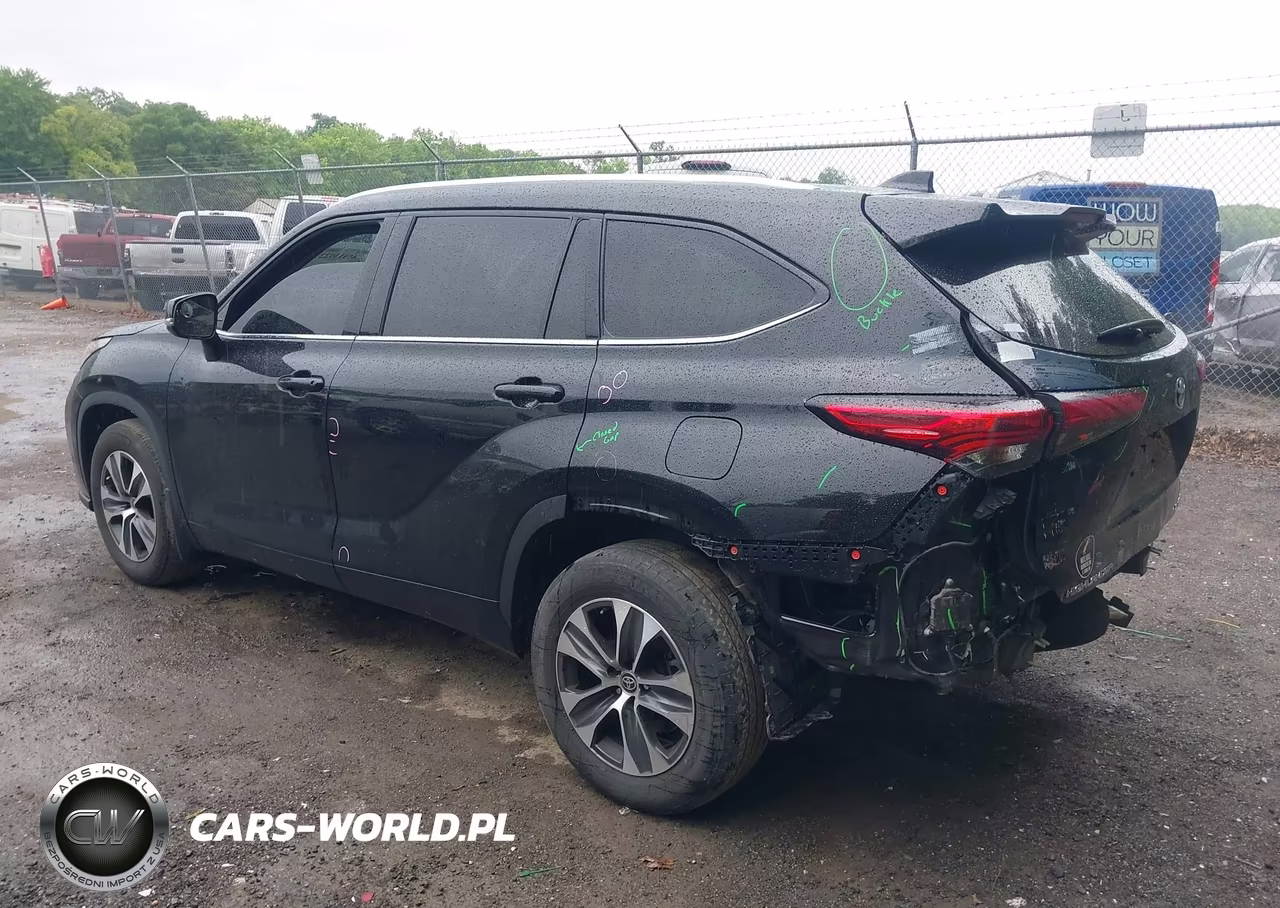 2021 Toyota Highlander Xle VIN:5TDGZRBH4MS148084 - 3