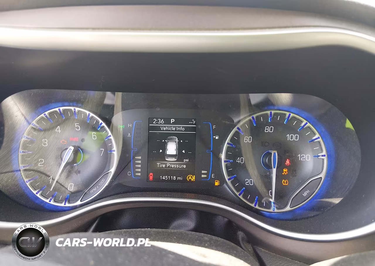 2018 Chrysler Pacifica Lx VIN:2C4RC1CG3JR132352 - 7