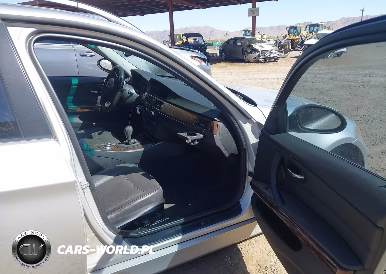 2008 BMW 328Xi VIN:WBAVT735X8FZ38140 - 5