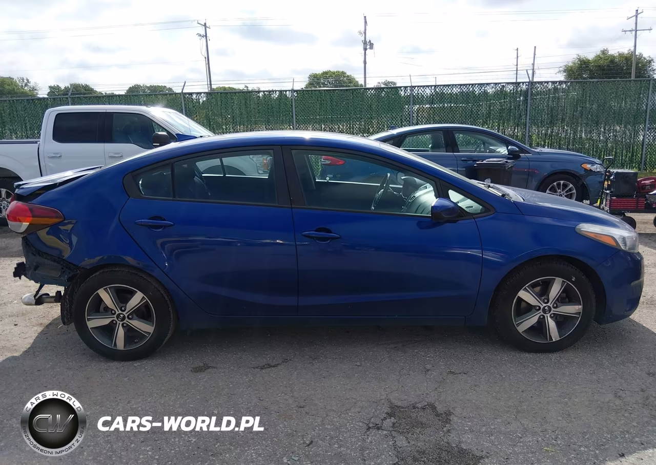 2018 Kia Forte S VIN:3KPFL4A70JE219408 - 14