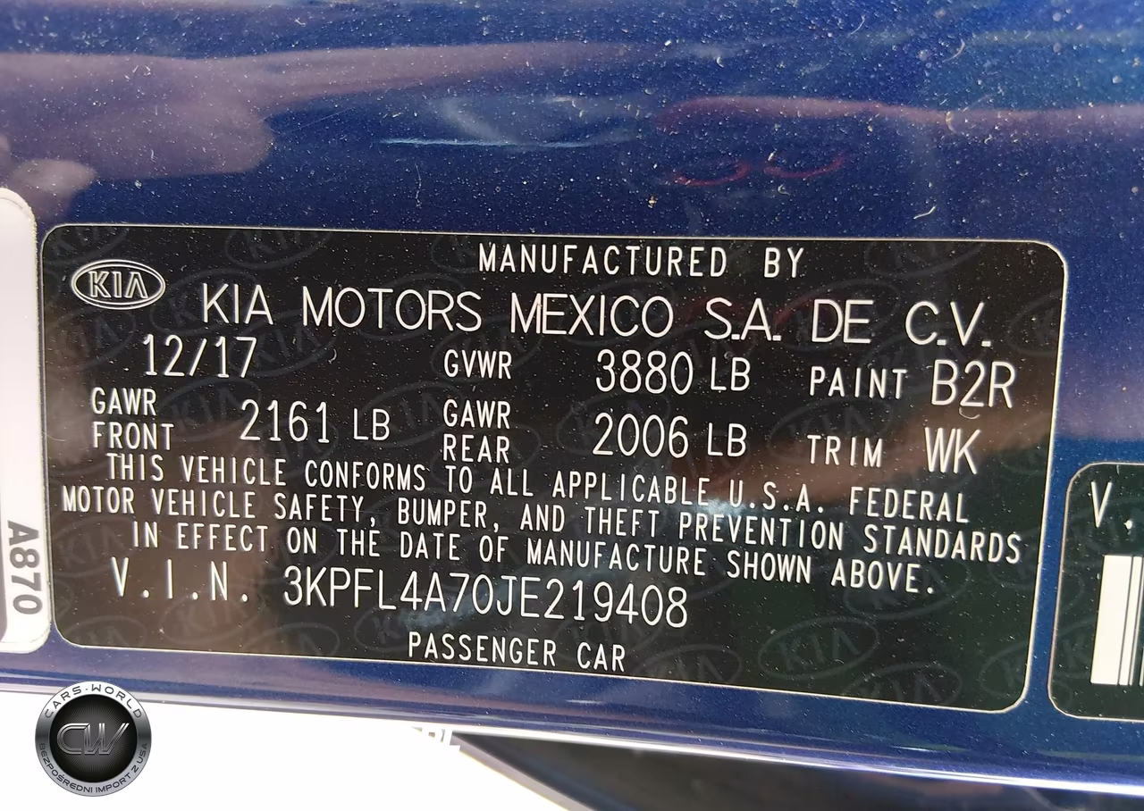 2018 Kia Forte S VIN:3KPFL4A70JE219408 - 9