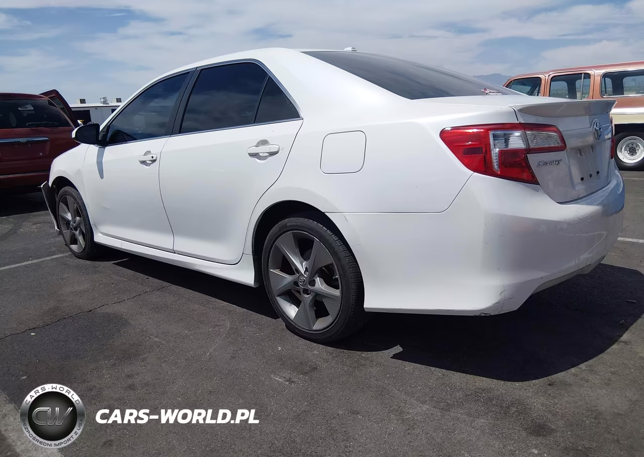 2012 Toyota Camry Se Limited Edition VIN:4T1BF1FK0CU631460 - 3