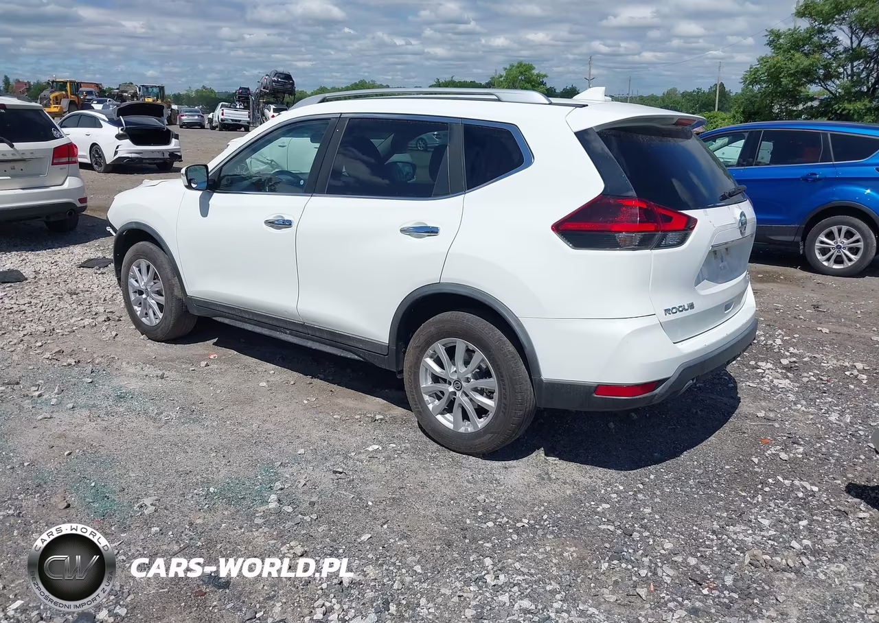 2018 Nissan Rogue Sv VIN:KNMAT2MV1JP556811 - 3
