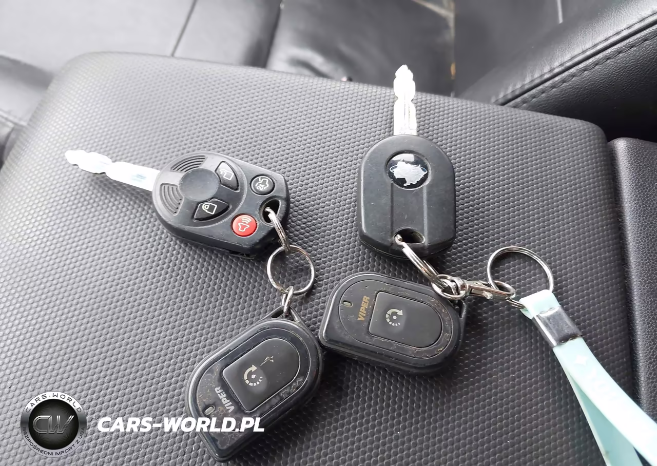 2011 Ford Escape Limited VIN:1FMCU0E7XBKA67523 - 11