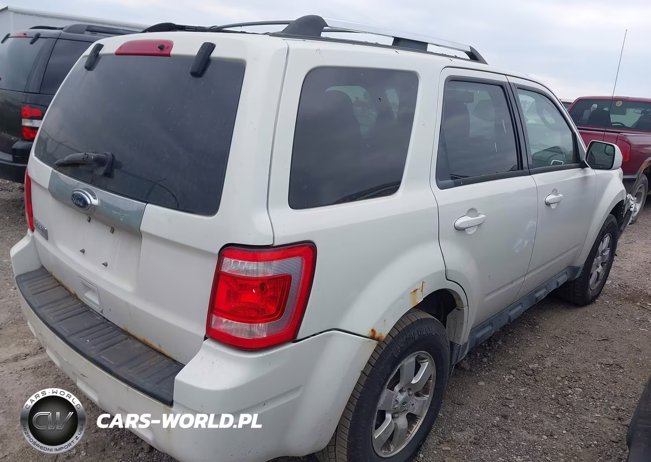 2011 Ford Escape Limited VIN:1FMCU0E7XBKA67523 - 4