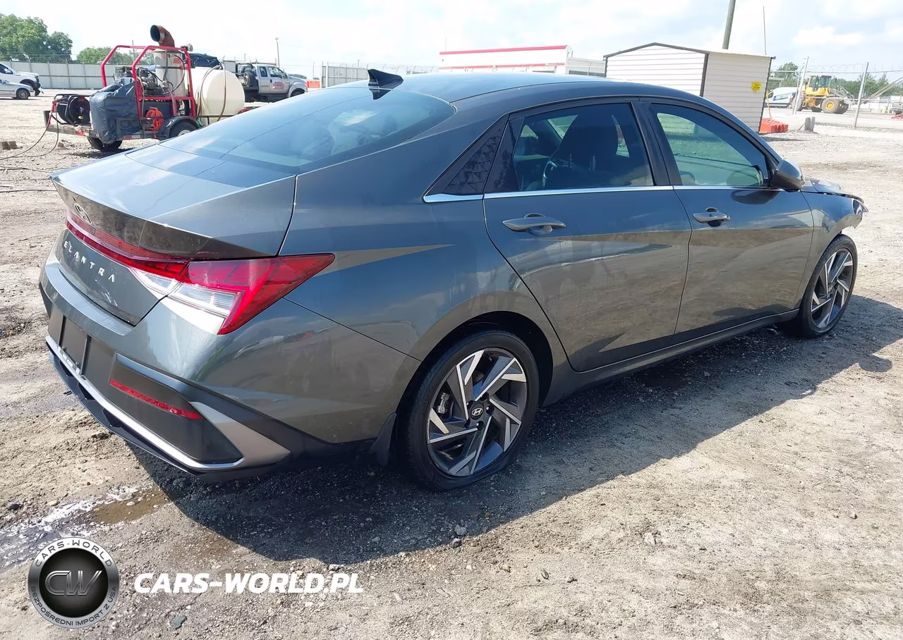 2024 Hyundai Elantra Sel VIN:KMHLS4DG5RU704119 - 4
