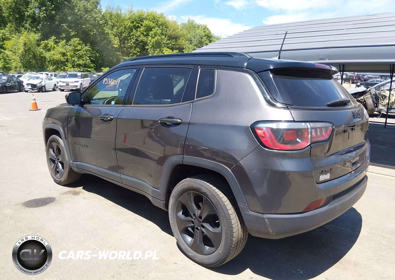 2020 Jeep Compass Altitude 4X4 VIN:3C4NJDBB6LT205127 - 3