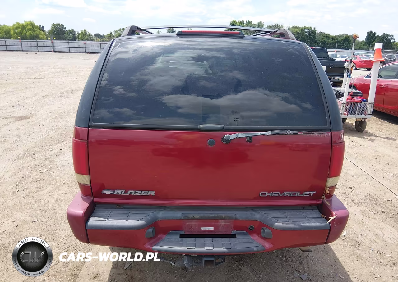2002 Chevrolet Blazer Ls VIN:1GNDT13W92K145051 - 17
