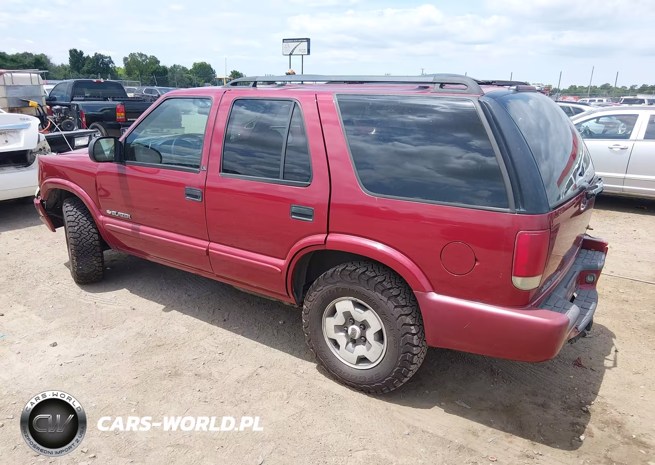 2002 Chevrolet Blazer Ls VIN:1GNDT13W92K145051 - 3
