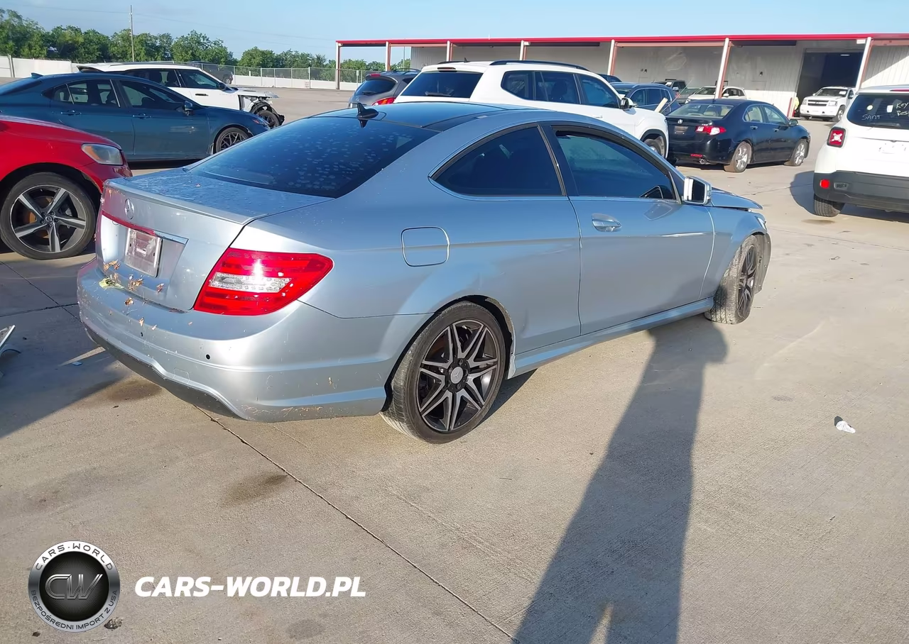 2013 Mercedes-Benz C 250 VIN:WDDGJ4HB6DG060666 - 4